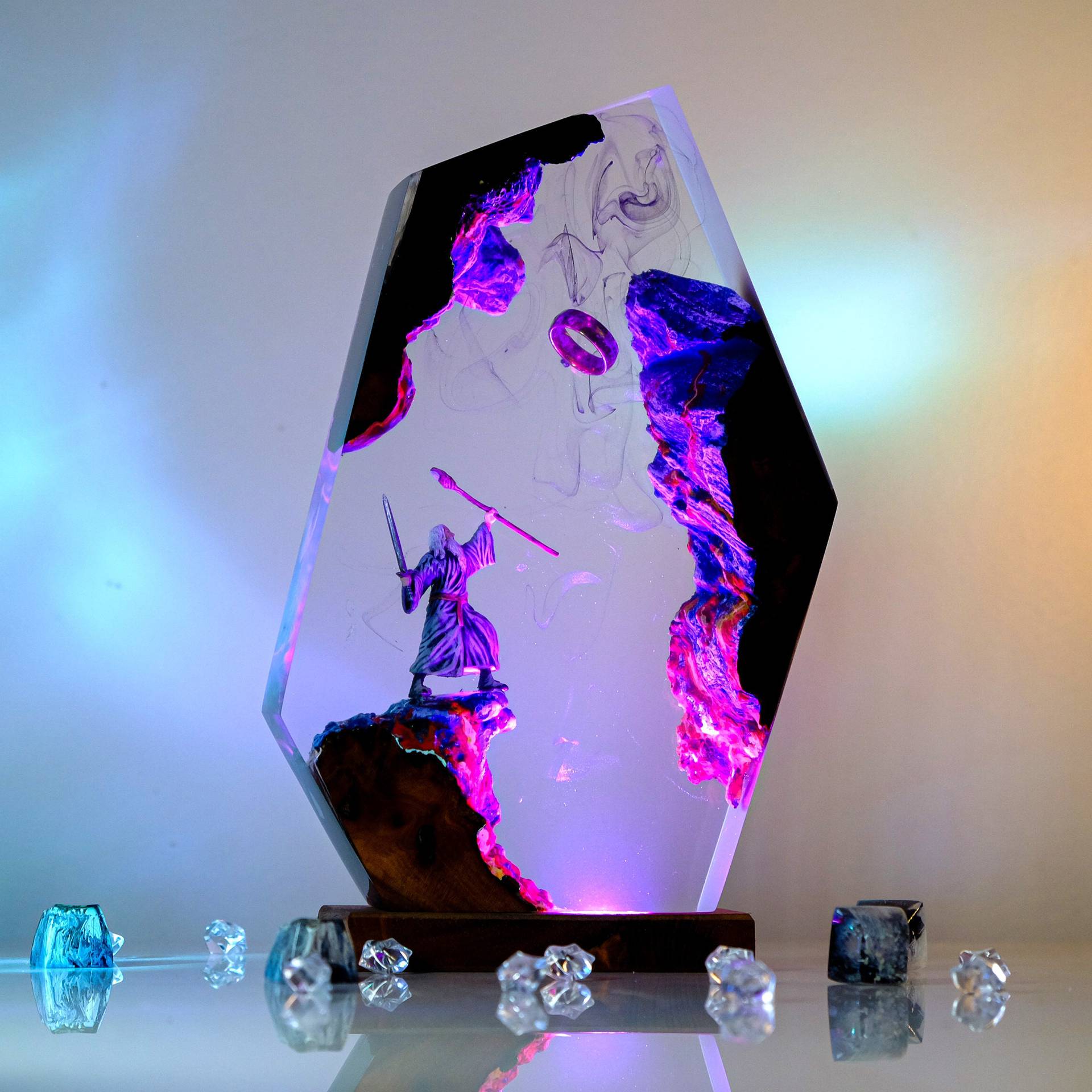 مصباح طاولة على شكل مشهد من في - مراجعة Home Decor Unique وسعره