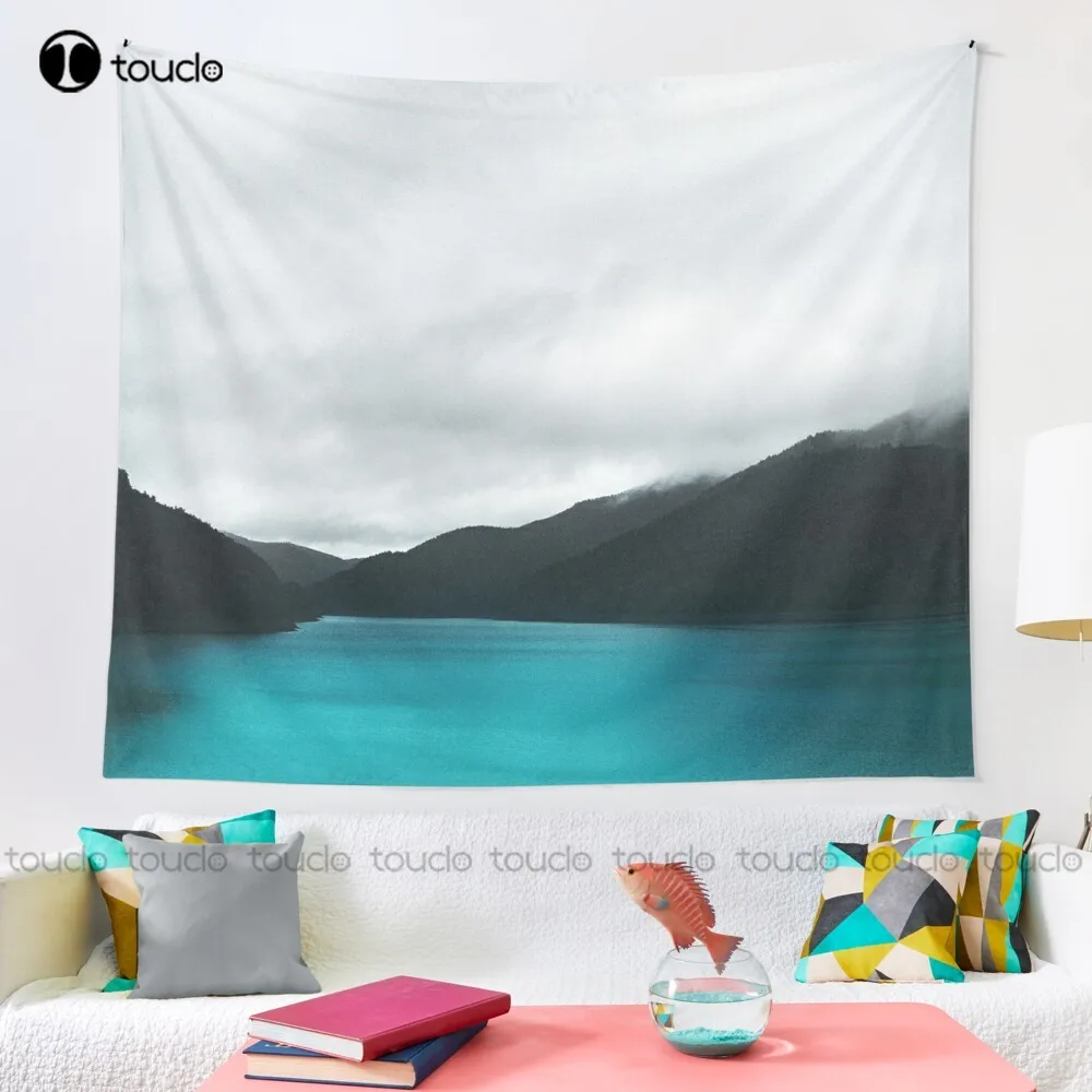 The Waters And The Wild Tapest - مراجعة Home Decor Website وسعره